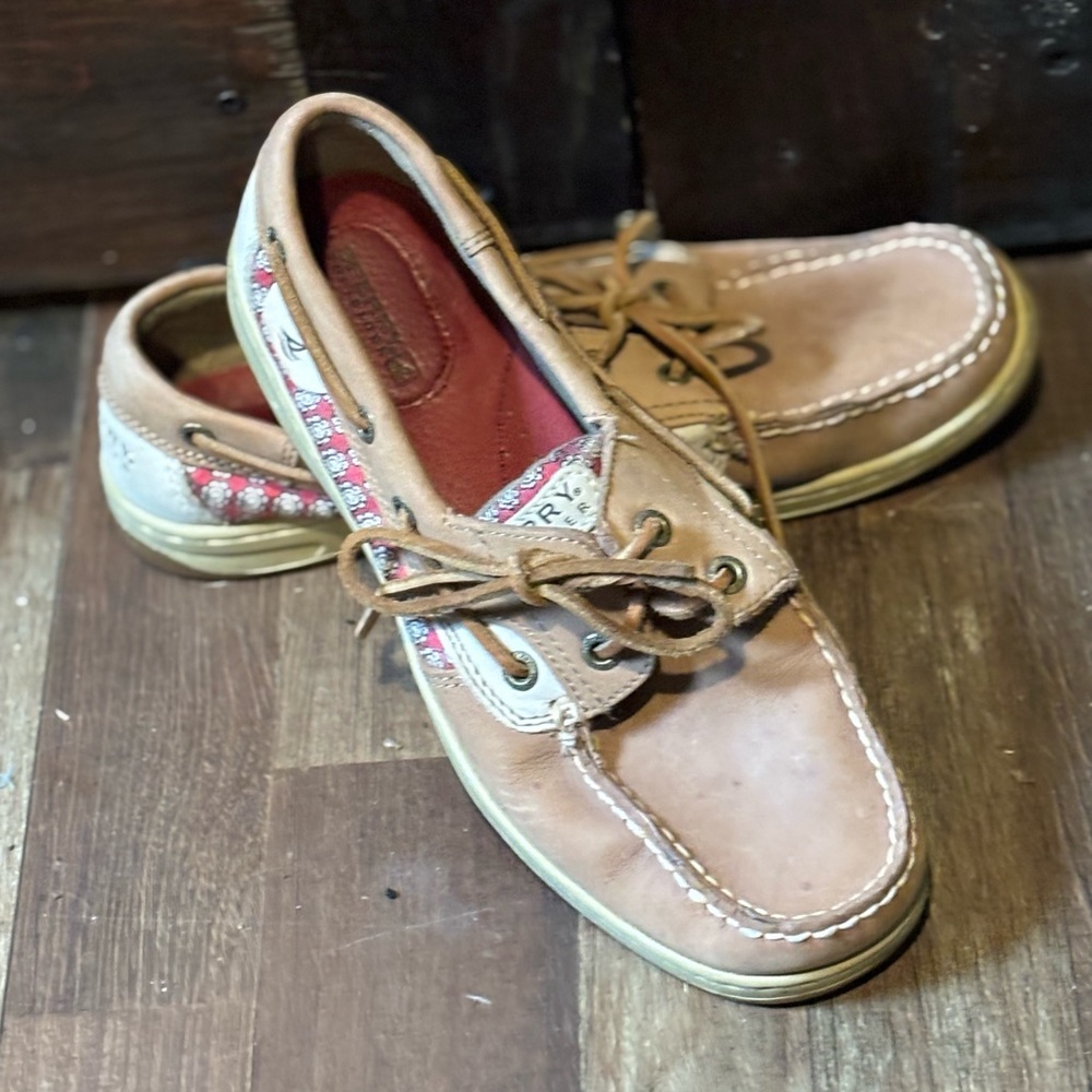 Sperry boat shoes